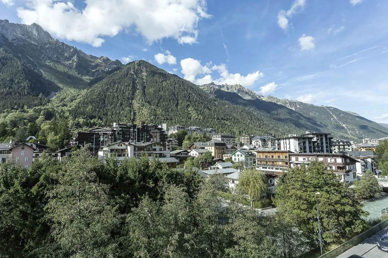 Apartment Forclaz 4B - Alpes Travel - Central Chamonix - Sleeps 4 France
